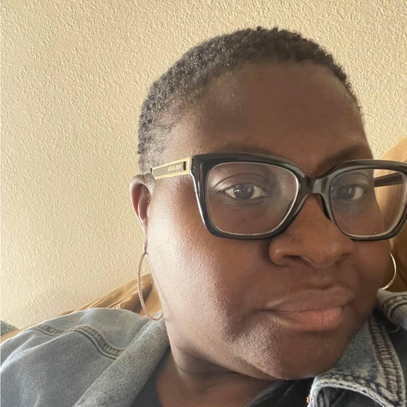 Meet your Posher, Ajuanndel - Picture 7 of 17